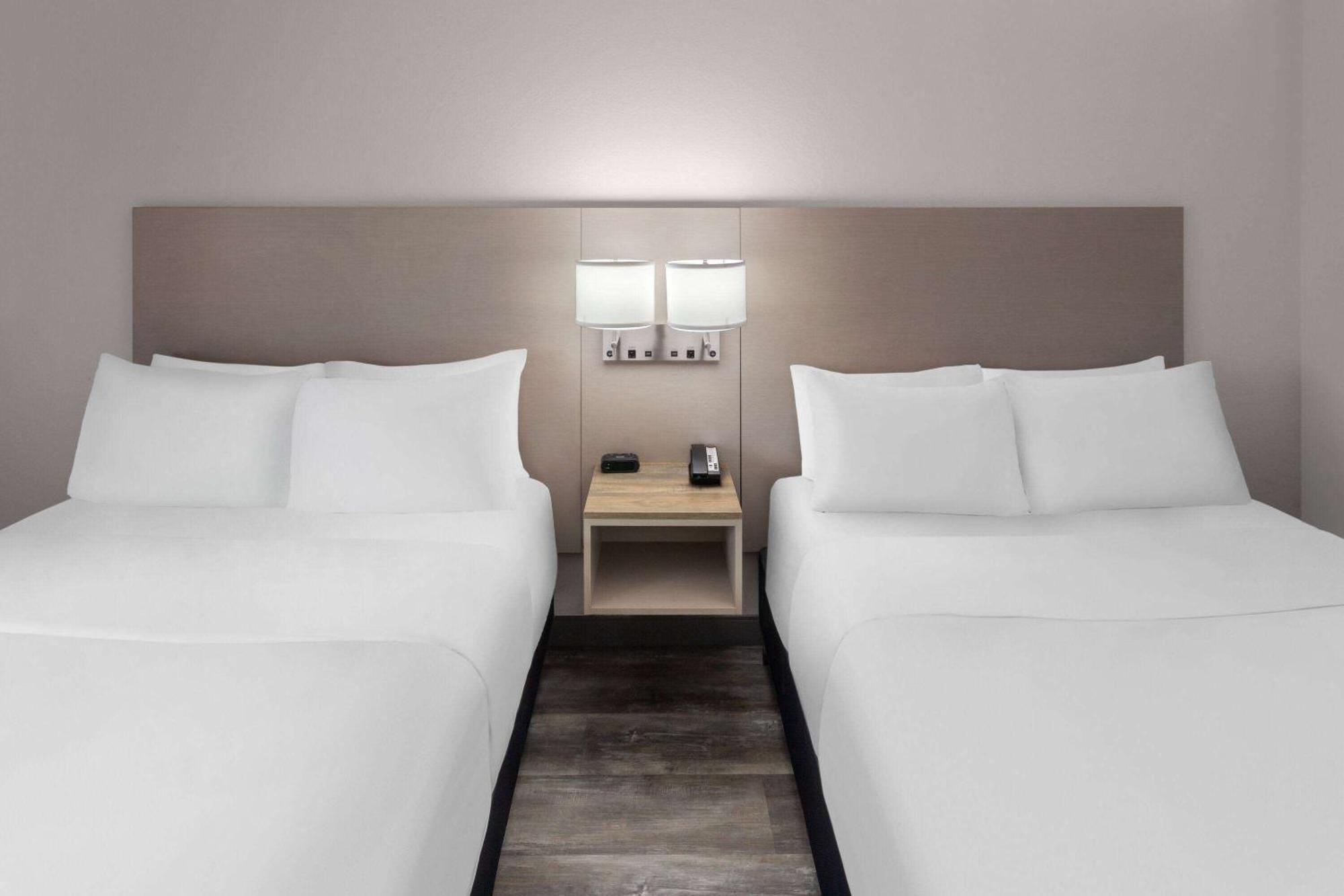 Links Bos Landen Hotel & Spa Of Pella, Trademark By Wyndham Exterior foto